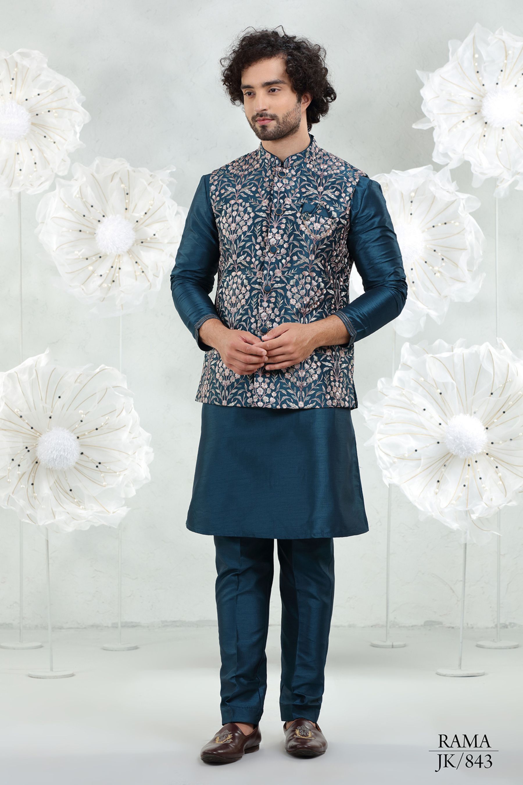 RAMA EMBROIDERED JACKETSET