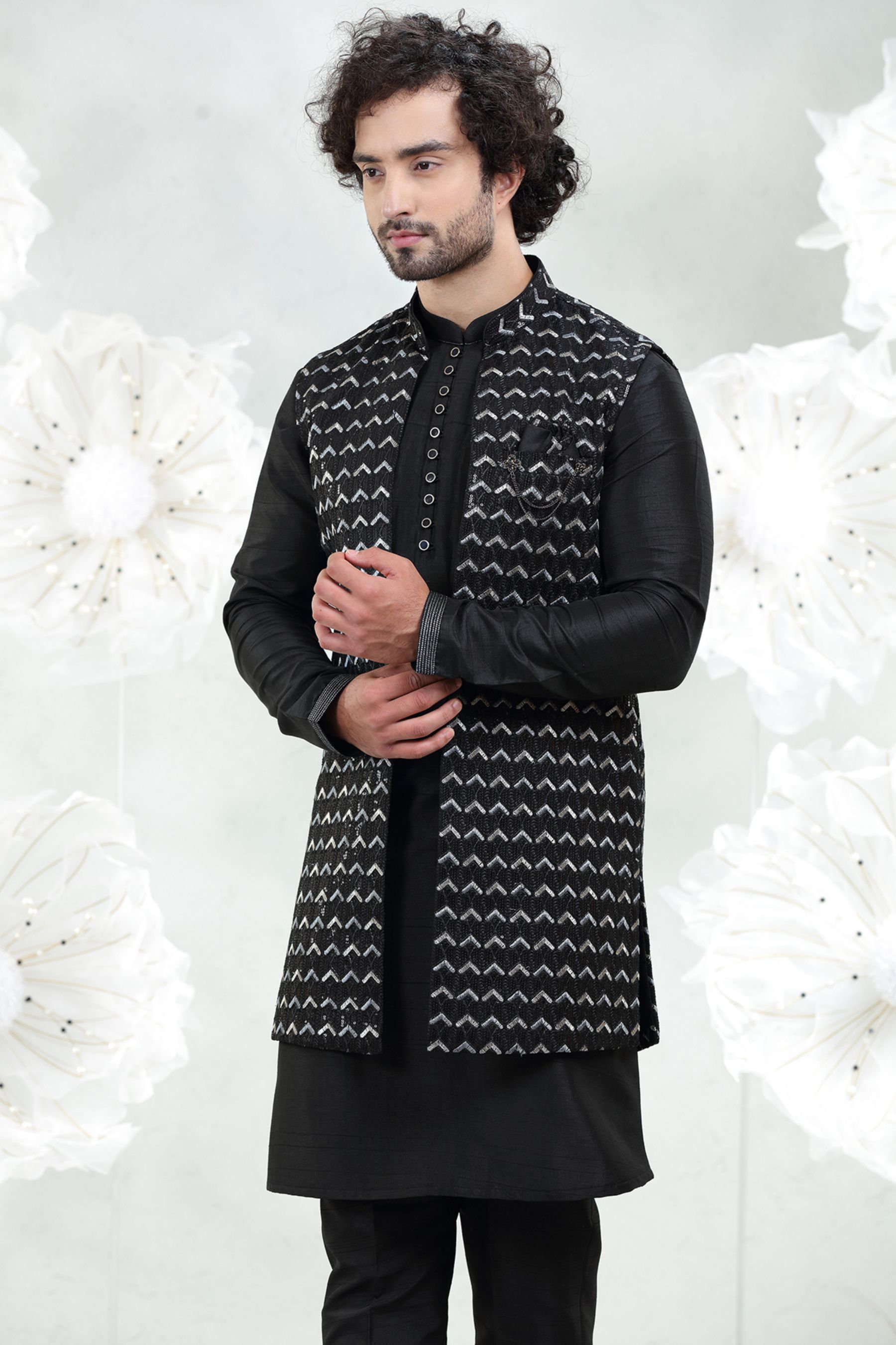 RAMA EMBROIDERED JACKETSET