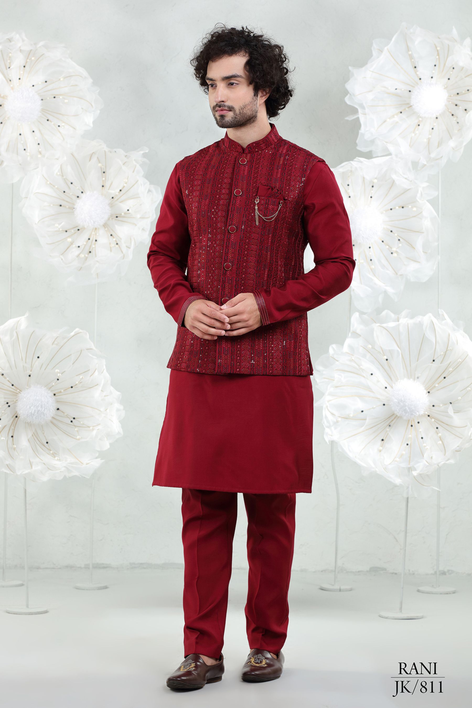 RED EMBROIDERED SET