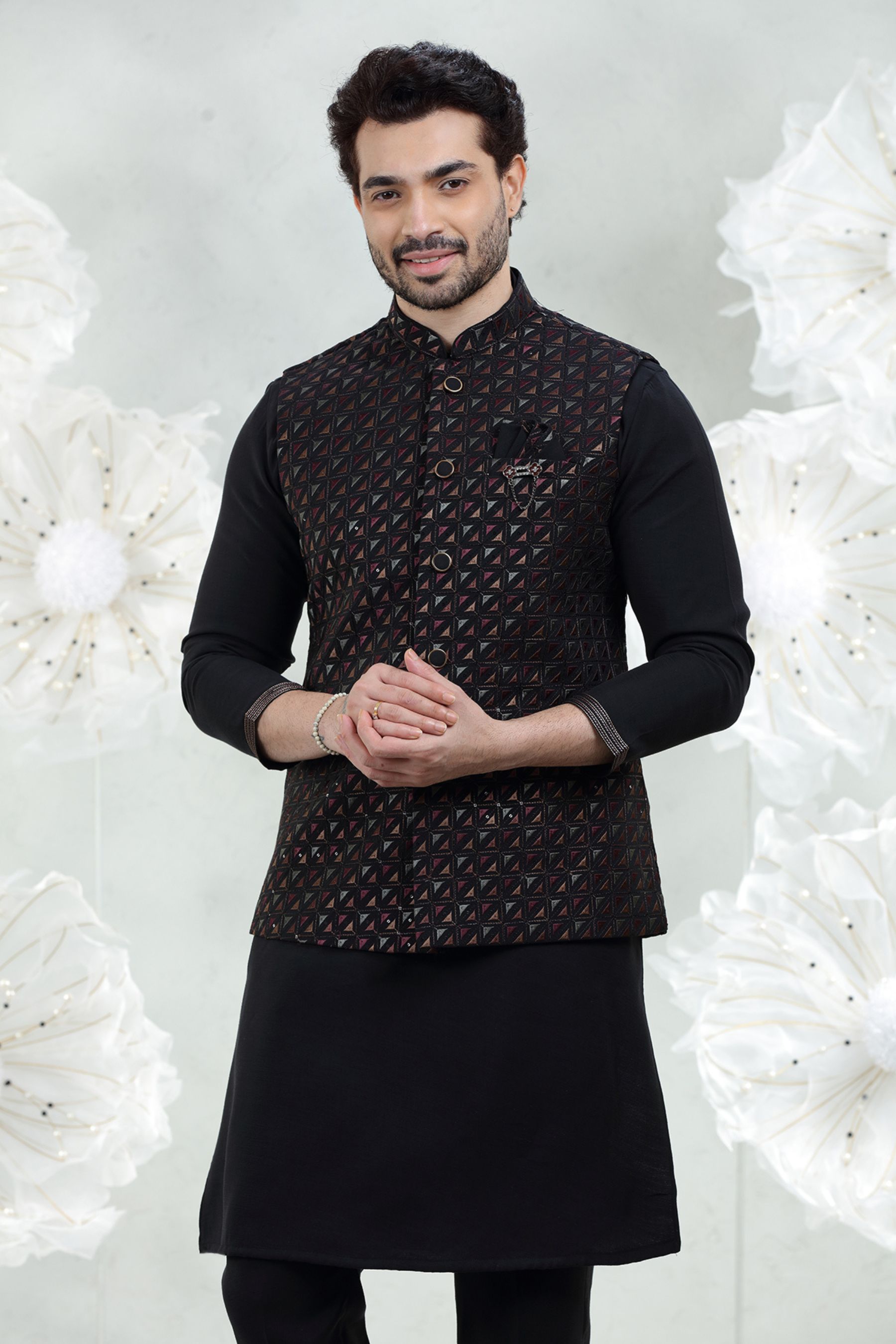 ZED BLACK EMBROIDERED SET